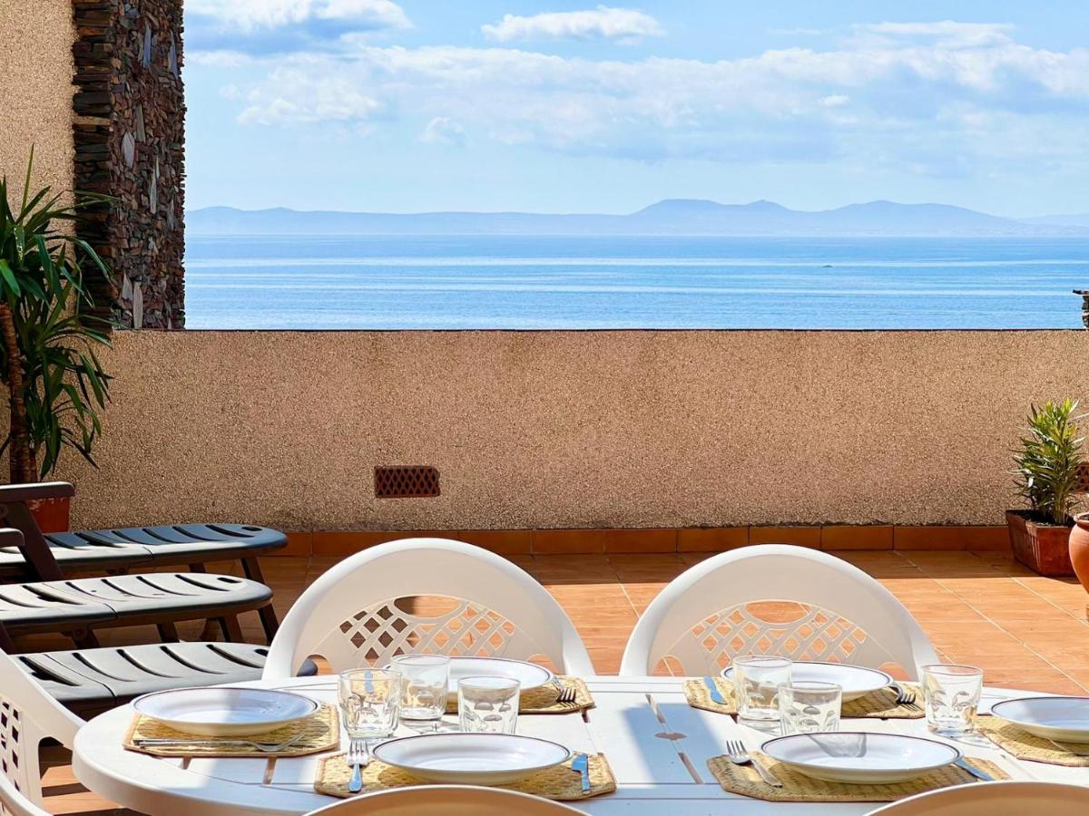 Apartamento Frente Al Mar Con Piscina Appartement *